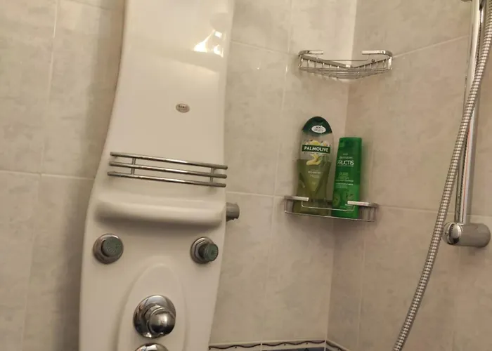 на море с собственным бассейном и подземным гаражом *