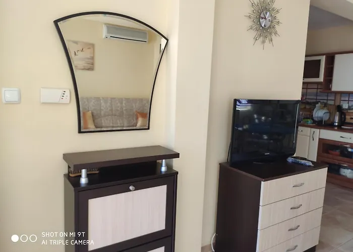 на море с собственным бассейном и подземным гаражом Sveti Vlas